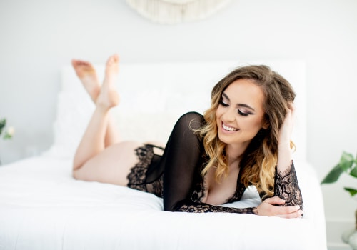 Flattering Poses for Showcasing Your Lingerie and Body