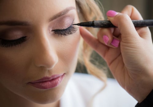 Tips for Achieving a Fresh-Faced Makeup Look for Bridal Boudoir Photoshoots